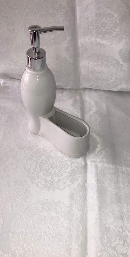 Soap and sponge ceramics caddy